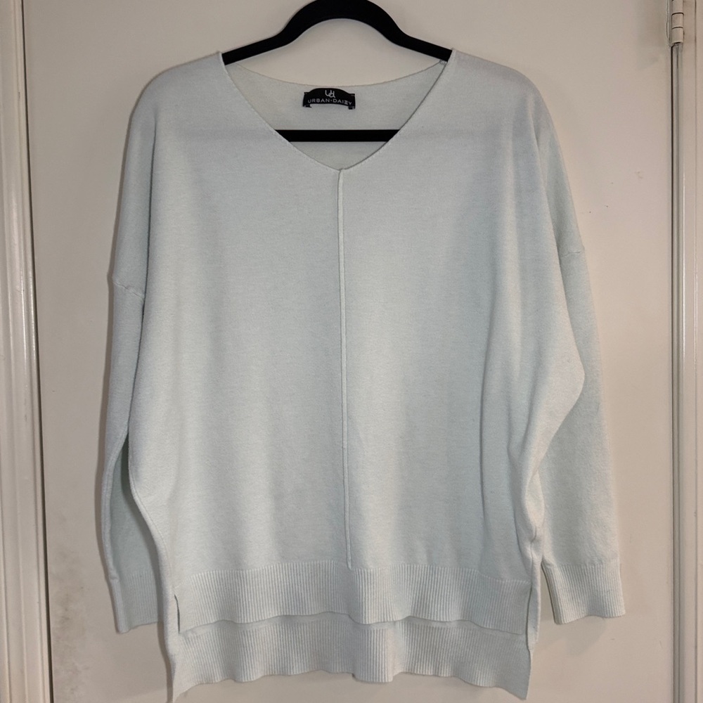 Urban Daizy Women’s Lightweight V-Neck Sweater Ice Blue